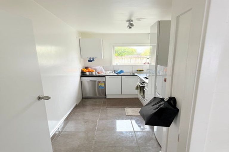 Photo of property in 33 Seddon Road, Frankton, Hamilton, 3204