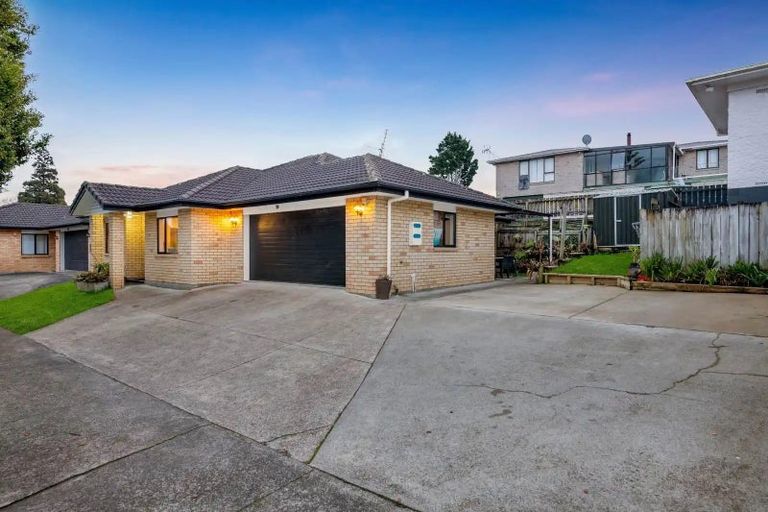 Photo of property in 18a Christmas Road, Manurewa, Auckland, 2102