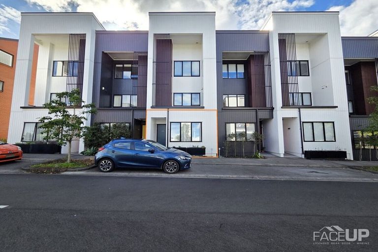 Photo of property in 46 Rangihina Road, Hobsonville, Auckland, 0616