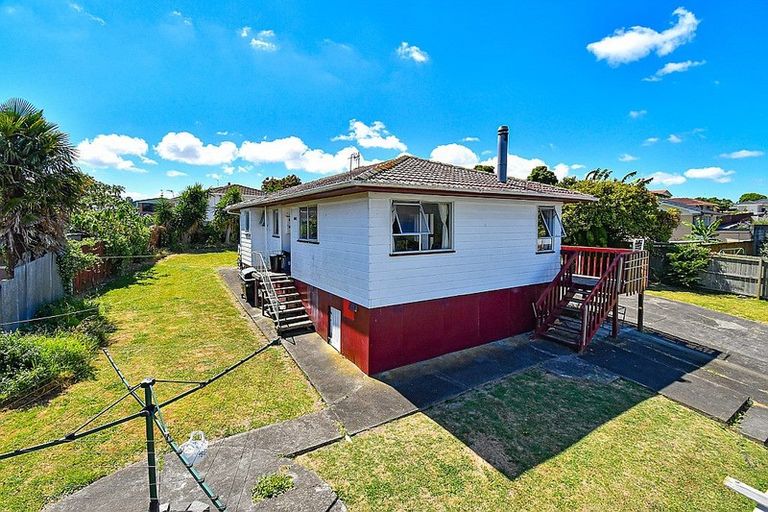 Photo of property in 50 Ferndown Avenue, Papatoetoe, Auckland, 2025