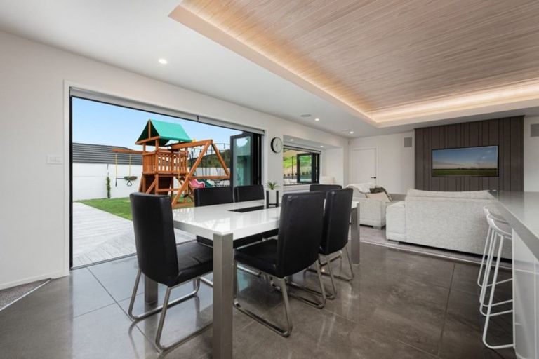 Photo of property in 287 Lakes Boulevard, Pyes Pa, Tauranga, 3112