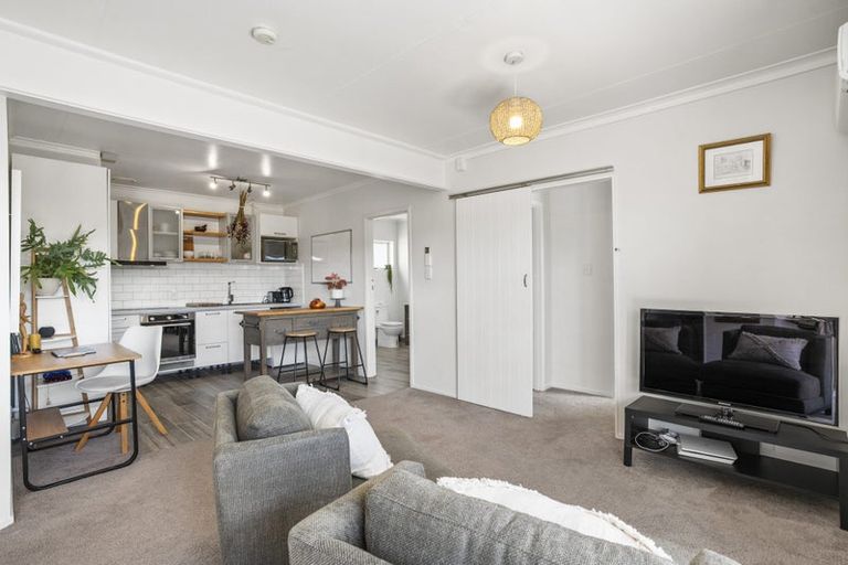 Photo of property in 11 Hague Place, Birkenhead, Auckland, 0626