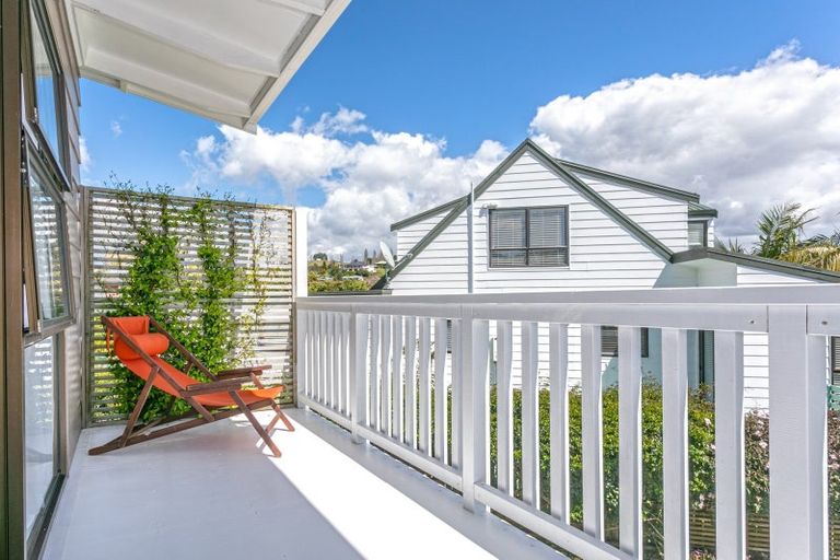 Photo of property in 225 Moana Anu Anu Avenue, Whangamata, 3620