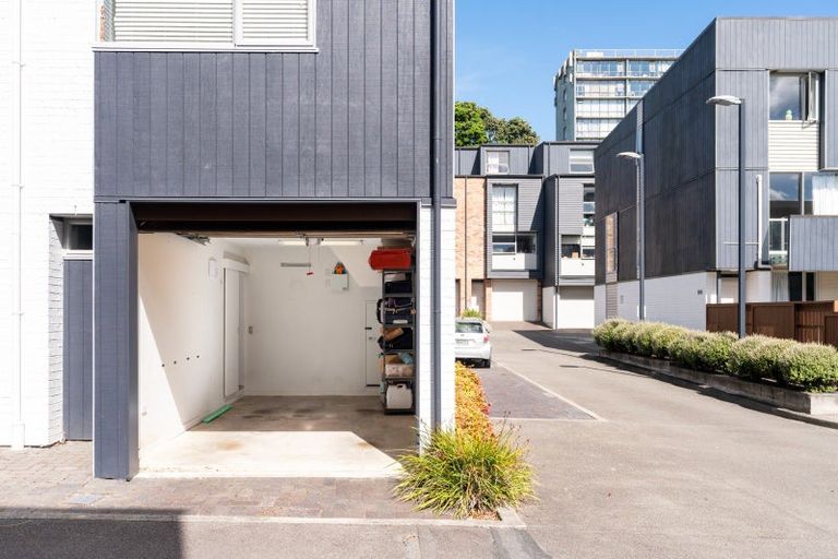 Photo of property in Altar Apartments, 38/120 Rintoul Street, Newtown, Wellington, 6021