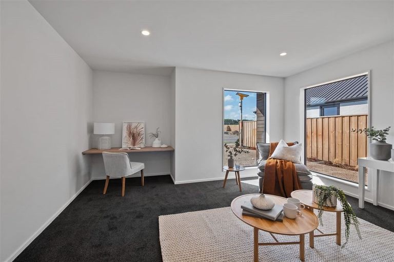 Photo of property in 37 Frank Ernest Crescent, Prebbleton, 7604