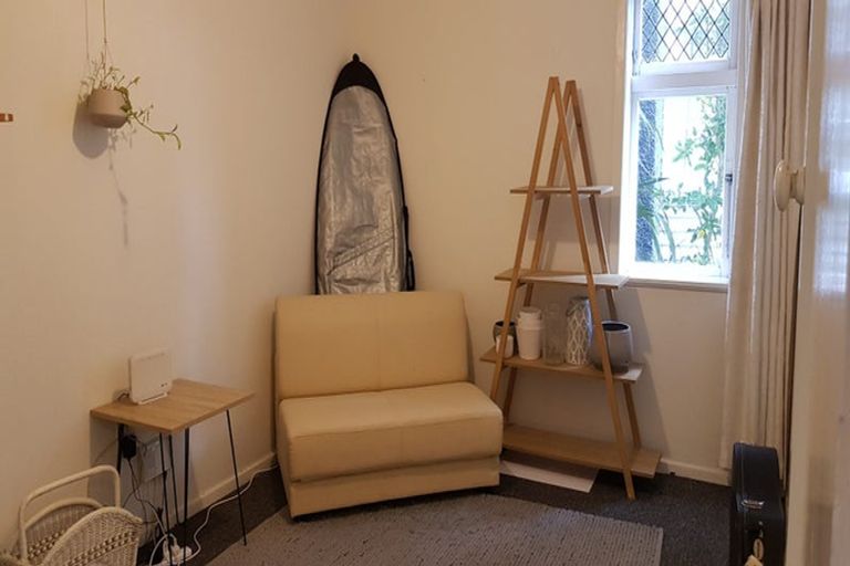 Photo of property in 117 Orangi Kaupapa Road, Northland, Wellington, 6012