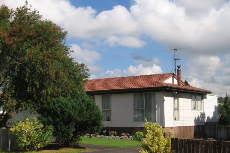 Photo of property in 3 Pimento Place, New Lynn, Auckland, 0600