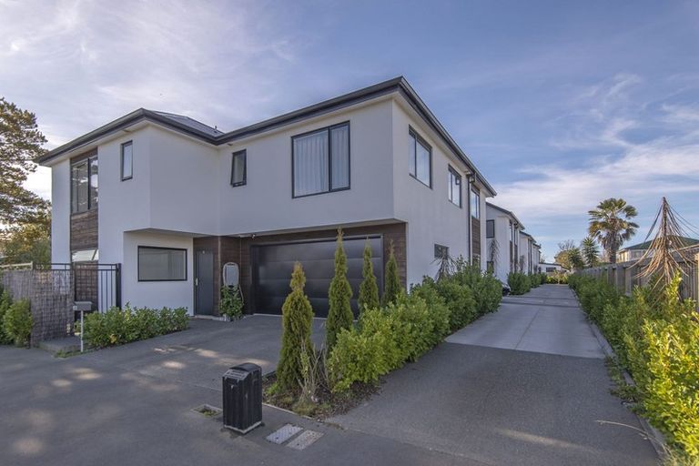 Photo of property in 1/40 Geraldine Street, Edgeware, Christchurch, 8013