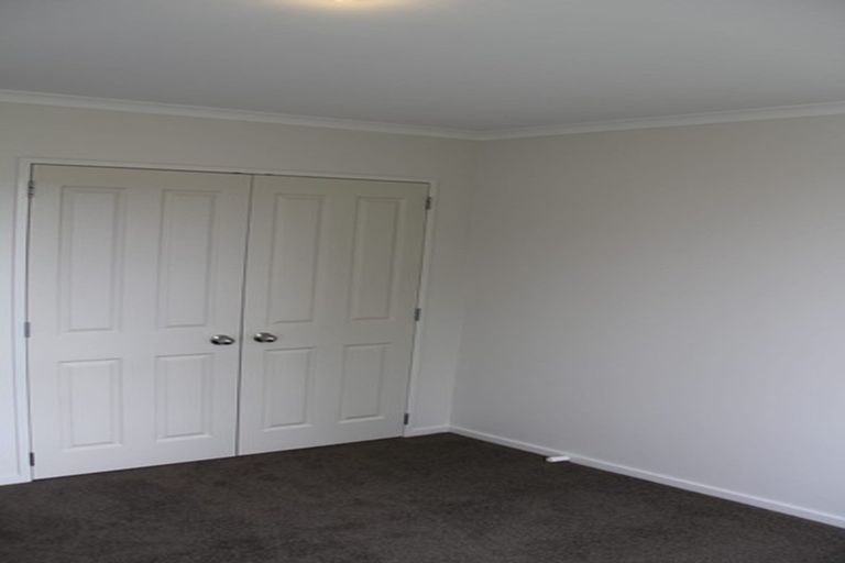 Photo of property in 28 Les Marston Place, Pukekohe, 2120