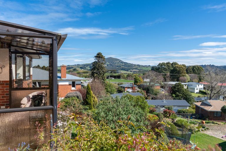 Photo of property in 8 Allen Road, Green Island, Dunedin, 9018