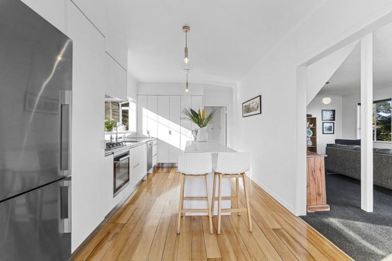 Photo of property in 49 Queens Road, Glen Avon, New Plymouth, 4312