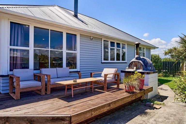 Photo of property in 49a Piko Street, Titahi Bay, Porirua, 5022