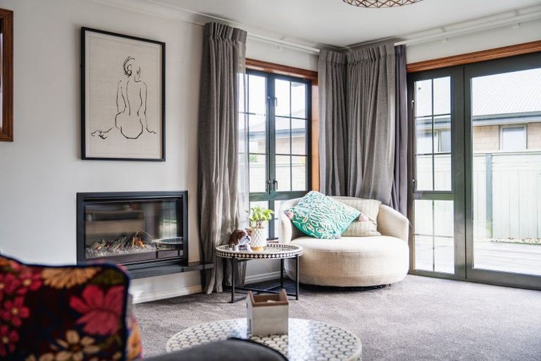 Photo of property in 15 Watt Street, Mosgiel, 9024