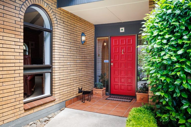 Photo of property in 101 Clifton Terrace, Fitzherbert, Palmerston North, 4410