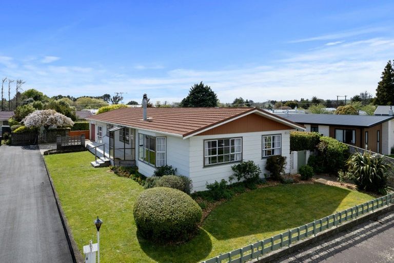 Photo of property in 8 Cambridge Street, Pahiatua, 4910