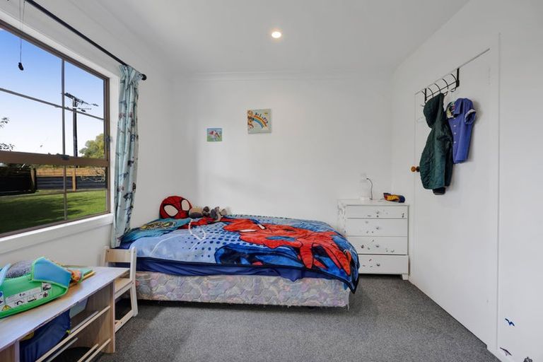 Photo of property in 9 Standish Street, Midhirst, Stratford, 4394