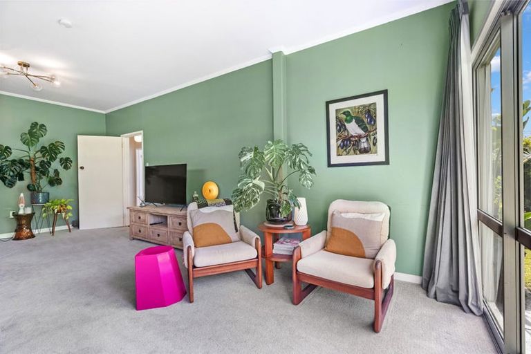Photo of property in 93 Hatea Drive, Regent, Whangarei, 0112