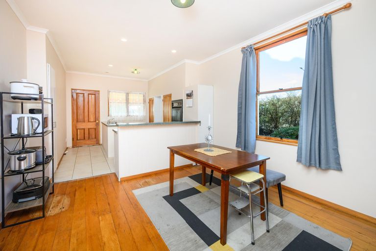 Photo of property in 17 Douglas Street, West End, Palmerston North, 4412