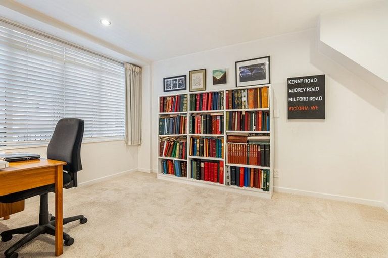 Photo of property in The Sands Apartments, 19/47 The Strand, Takapuna, Auckland, 0622