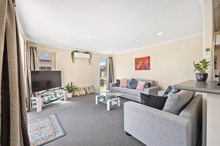 Photo of property in 221 Old Farm Road, Hamilton East, Hamilton, 3216