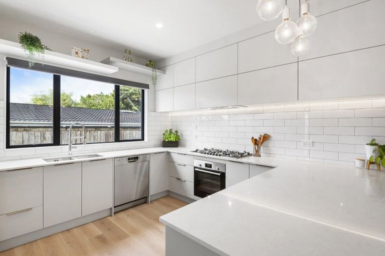 Photo of property in 9c Totara Grove, Hillcrest, Auckland, 0627