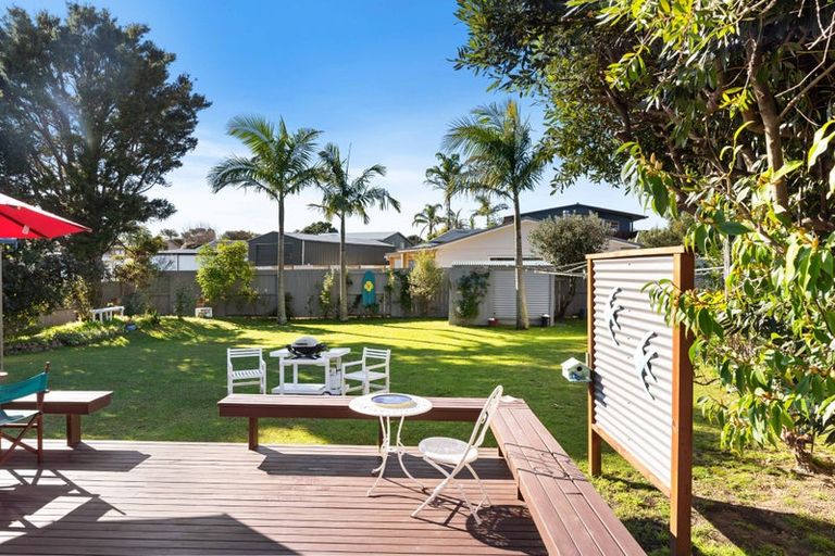 Photo of property in 127 Mckellar Place, Whangamata, 3620