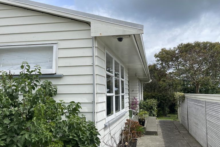 Photo of property in 15 Gray Avenue, Paraparaumu Beach, Paraparaumu, 5032