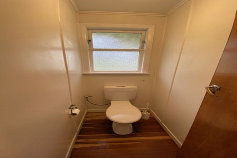 Photo of property in 60 Tremewan Street, Tawa, Wellington, 5028