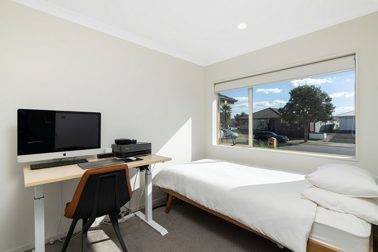 Photo of property in 1 Sarah Place, Papamoa Beach, Papamoa, 3118