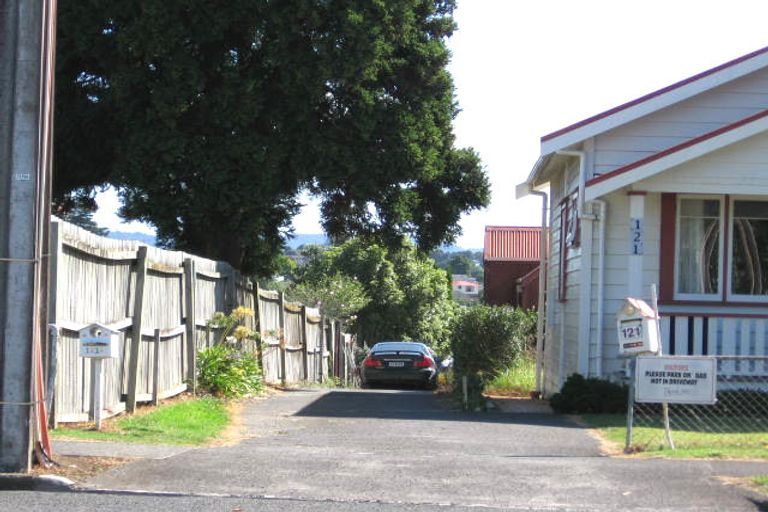 Photo of property in 121 Astley Avenue, New Lynn, Auckland, 0600