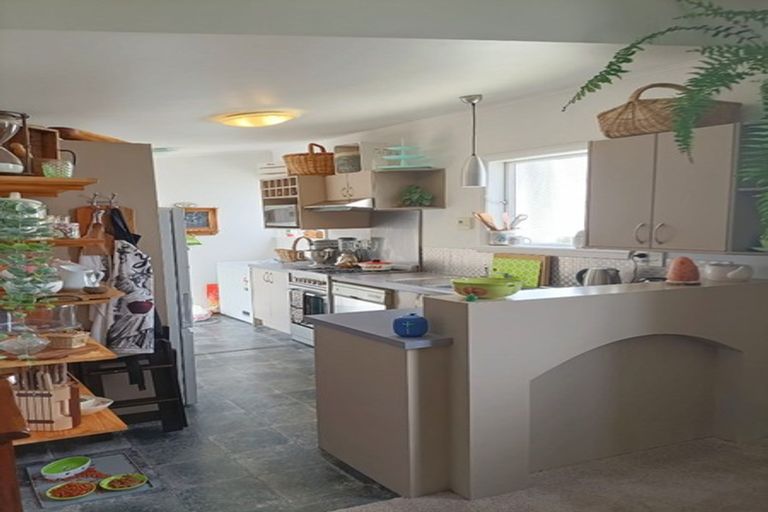 Photo of property in 17 Fernhill Terrace, Wadestown, Wellington, 6012