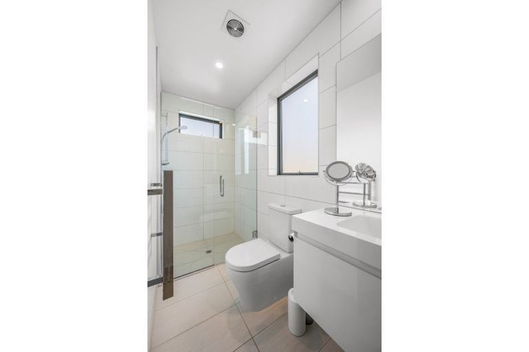 Photo of property in 126 Warren Street, Wanaka, 9305