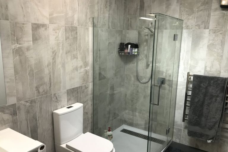 Photo of property in 4/275 Kilmore Street, Christchurch Central, Christchurch, 8011