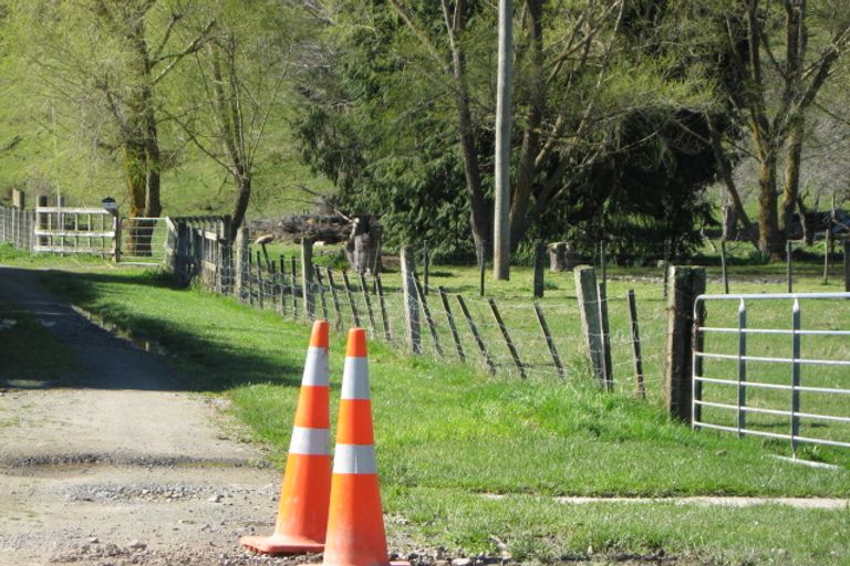 Photo of property in 4 Potaka Road, Hunterville, 4730