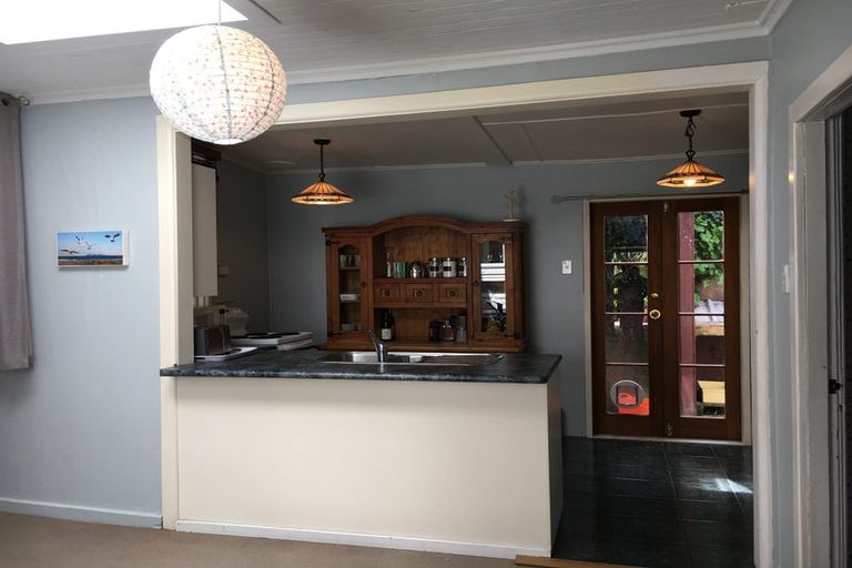 Photo of property in 28 Coote Road, Bluff Hill, Napier, 4110