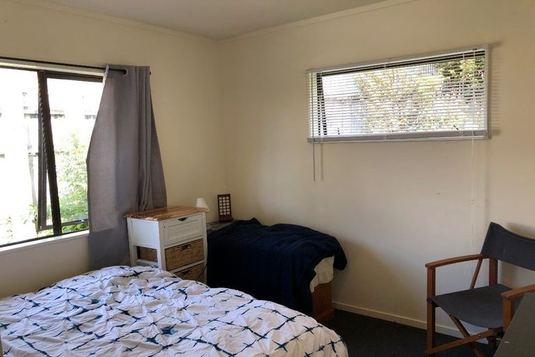 Photo of property in 2/15 Simpson Road, Ranui, Auckland, 0612