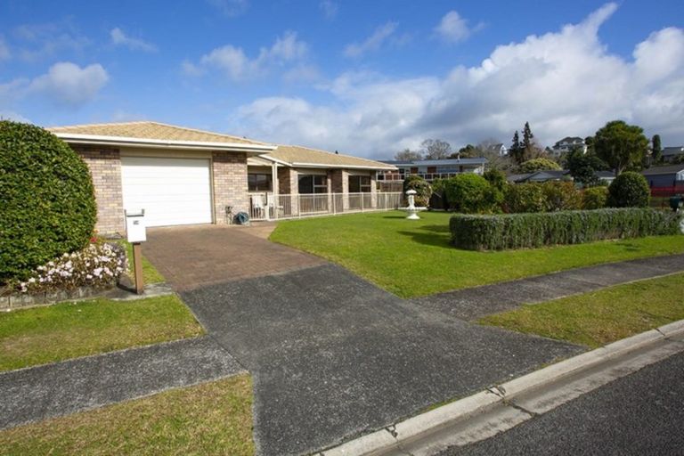 Photo of property in 114 Moana Anu Anu Avenue, Whangamata, 3620