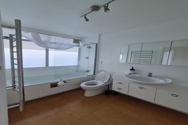 Photo of property in 23ub4 Rangitane Street, Maupuia, Wellington, 6022