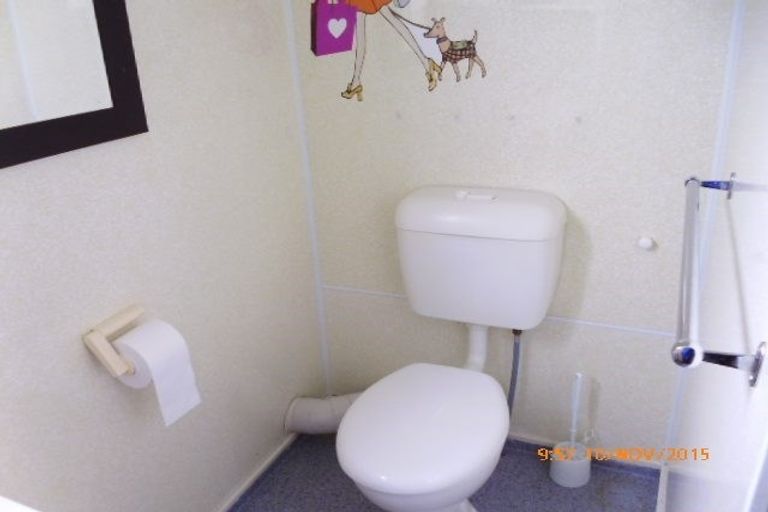 Photo of property in 61 Peel Street, Westport, 7825