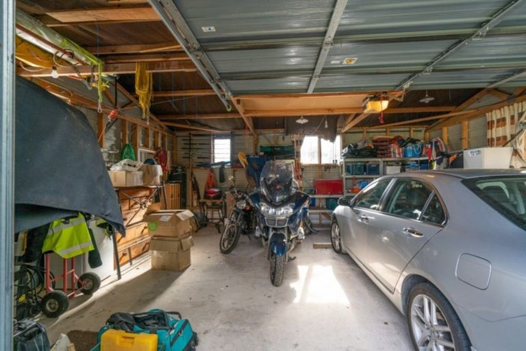 Photo of property in 4 Kathleen Place, Rainbow Point, Taupo, 3330