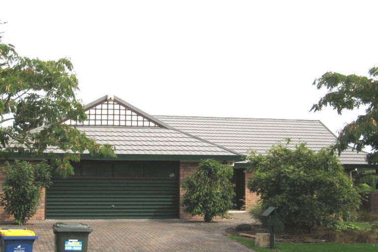 Photo of property in 18 Septimus Place, Henderson, Auckland, 0612