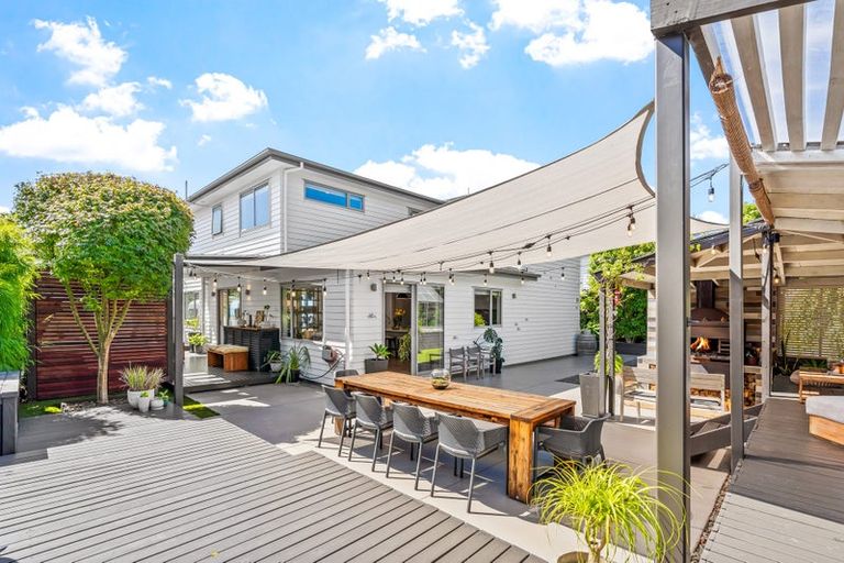 Photo of property in 9 Ruth Craig Place, Stanmore Bay, Whangaparaoa, 0932