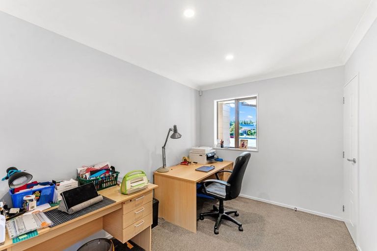 Photo of property in 18 Torrey Pines, Waimairi Beach, Christchurch, 8083