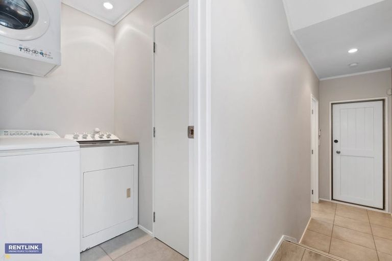 Photo of property in 3/118 Ranch Road, Mount Maunganui, 3116