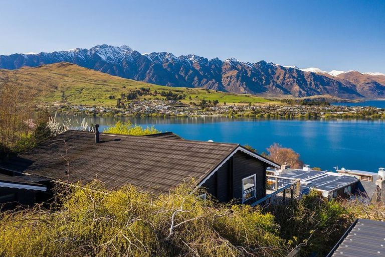 Photo of property in 49 Panorama Terrace, Queenstown, 9300