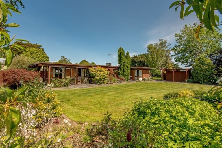 Photo of property in 15 Milne Street, Marton, 4710