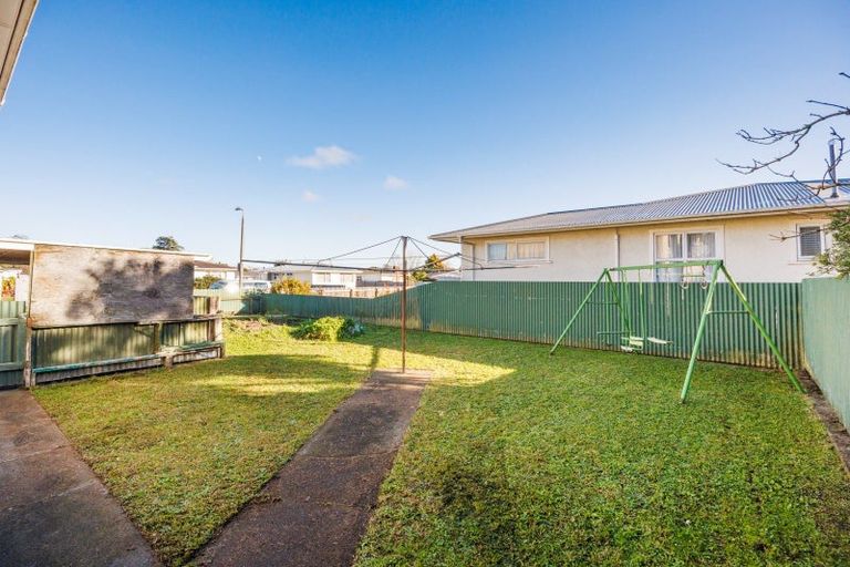 Photo of property in 2 Austin Place, Awapuni, Palmerston North, 4412