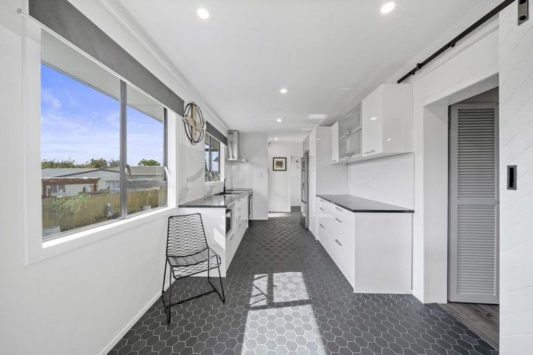 Photo of property in 143 Clevedon Road, Papakura, 2110