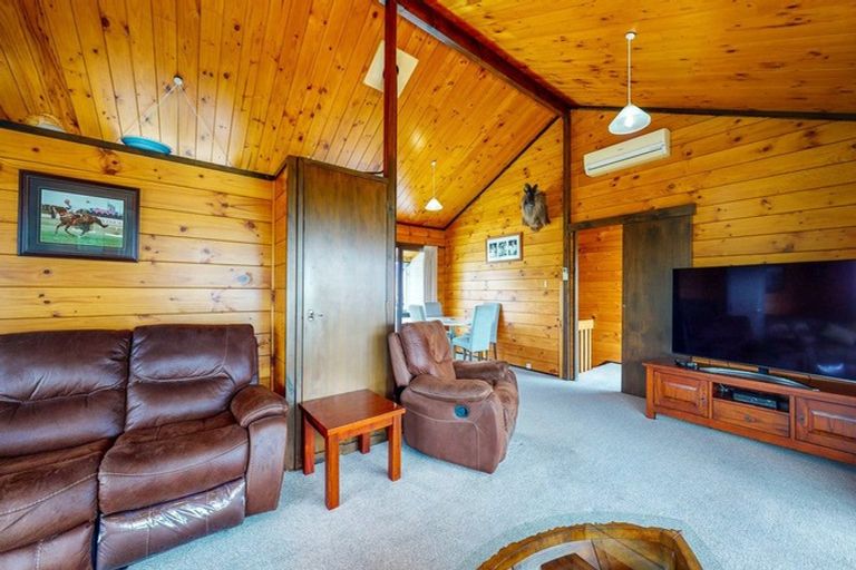 Photo of property in 21 Hillcrest Street, Tirau, 3410