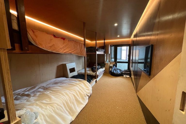 Photo of property in 98 Mount Iron Drive, Wanaka, 9305